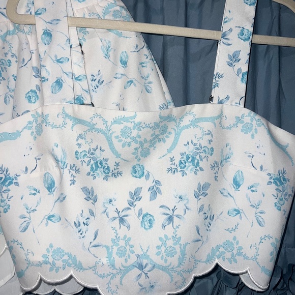 A set - Picture 4 of 4